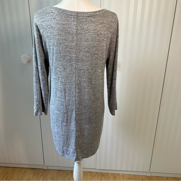Maurices gray long sleeve light sweater soft altered Size L - Picture 5 of 6